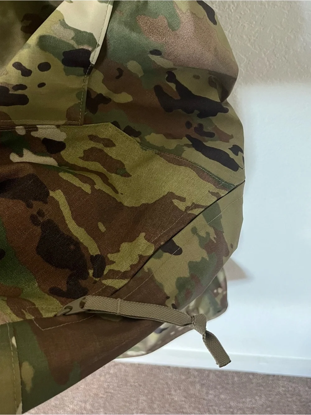 Military Men's Medium Regular APECS OCP Pattern Parka Jacket